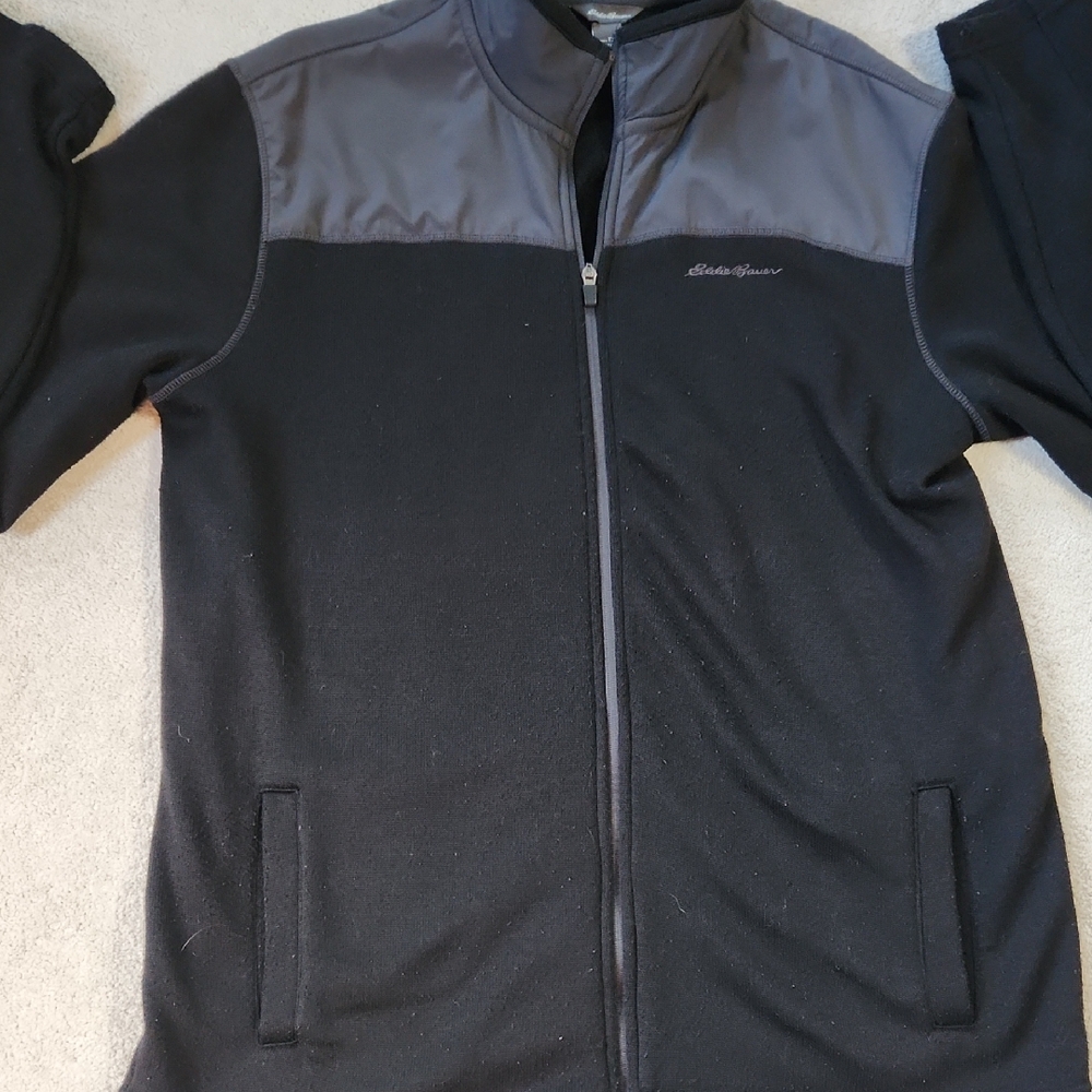 Eddie Bauer Men's Black and Gray Jacket Zipper front Fleece Inside - TXL